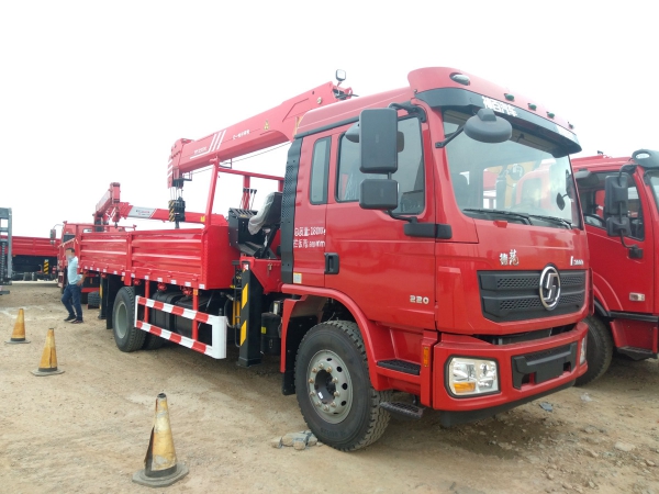 三一10噸SPS25000隨車起重機(jī)參數(shù)介紹