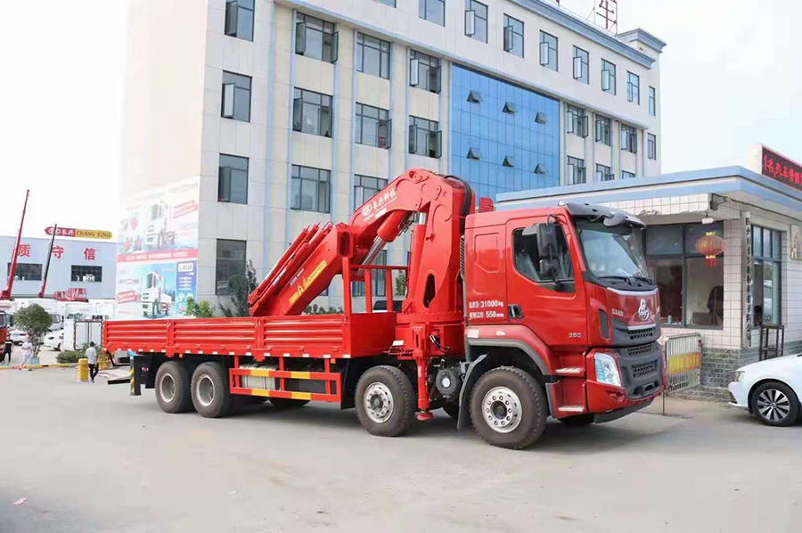 東風國六30噸隨車吊即將發(fā)車