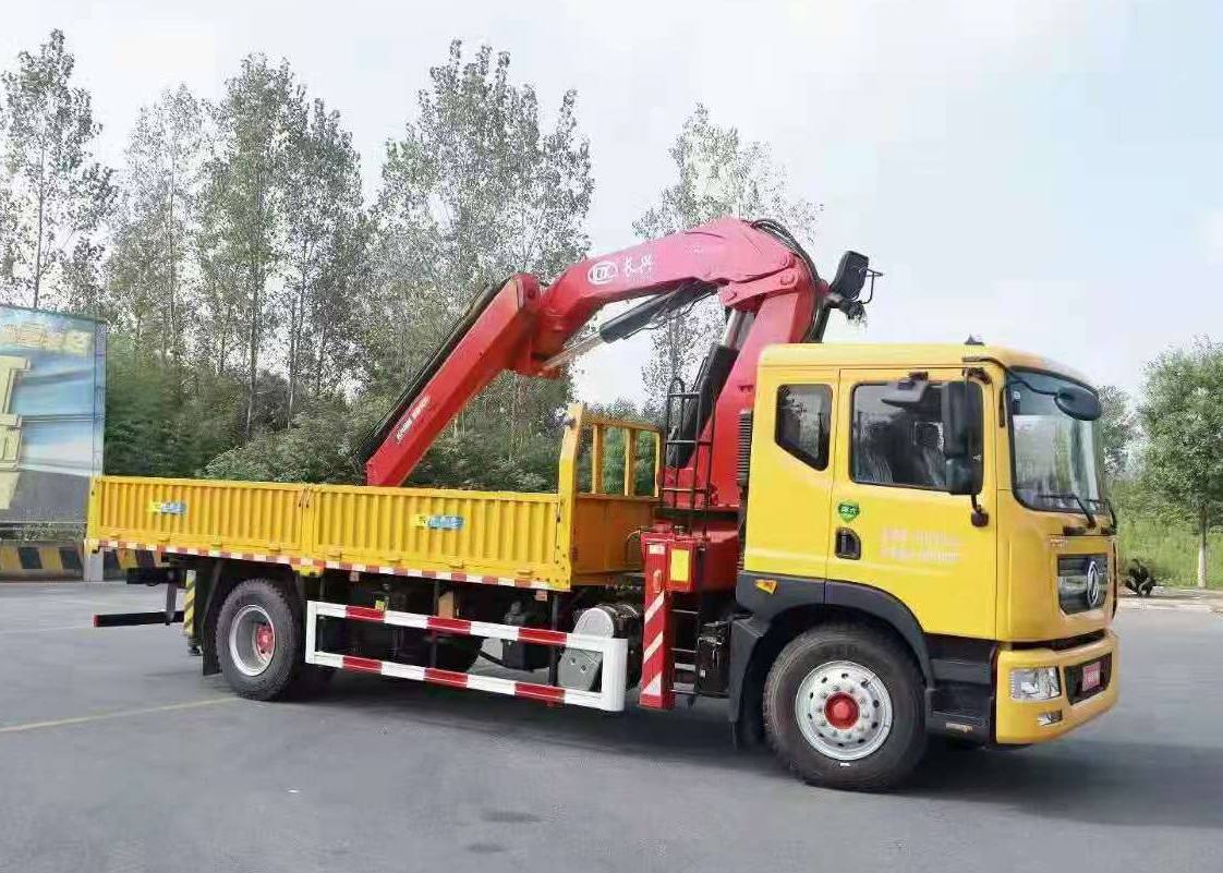 東風(fēng)多利卡長(zhǎng)興12噸隨車(chē)吊多少錢(qián)